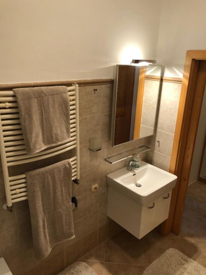 Apartmens Vyssi Brod Appartement Buitenkant foto