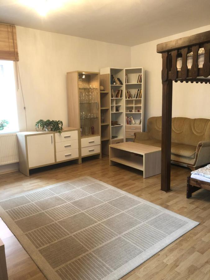 Apartmens Vyssi Brod Appartement Buitenkant foto