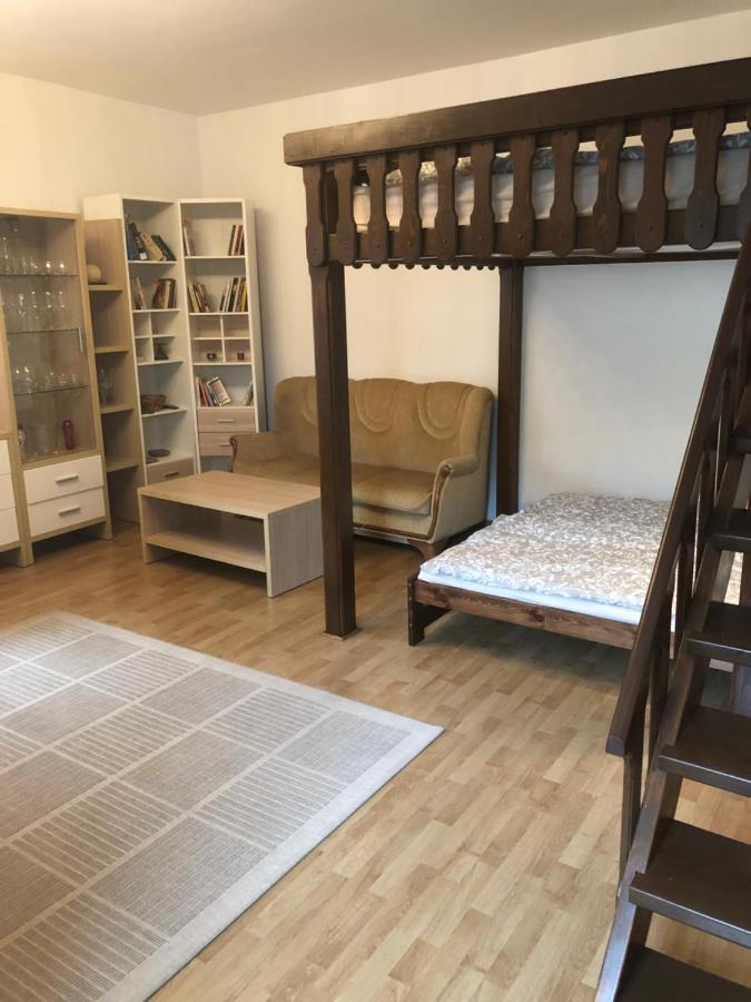 Apartmens Vyssi Brod Appartement Buitenkant foto