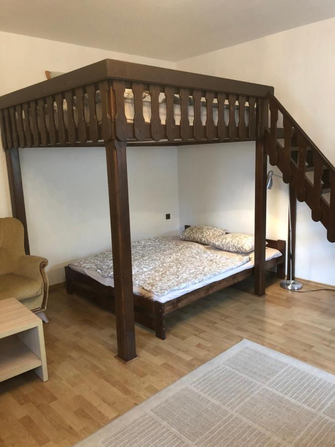 Apartmens Vyssi Brod Appartement Buitenkant foto